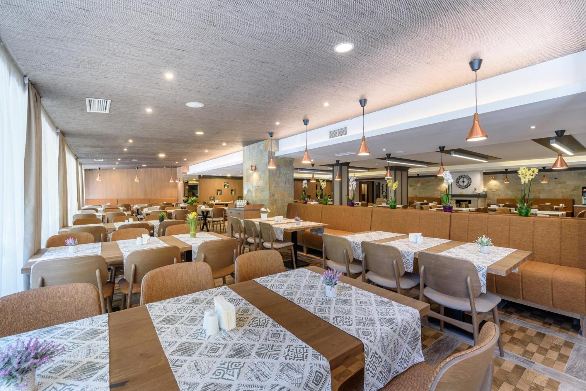 Lion Hotel Borovets Eksteriør billede