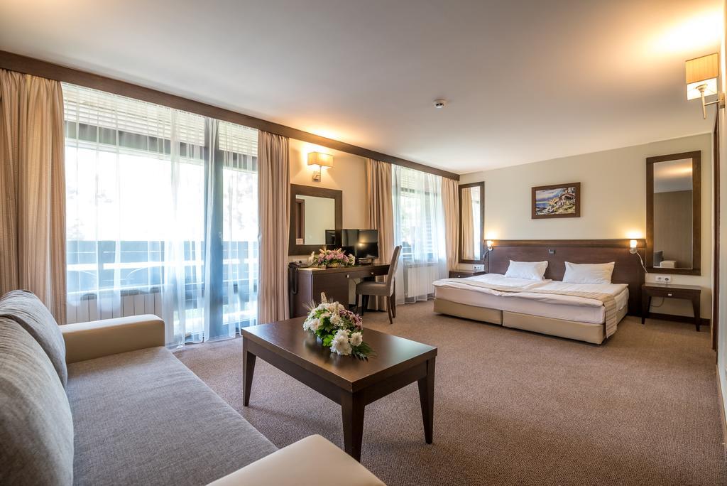 Lion Hotel Borovets Eksteriør billede